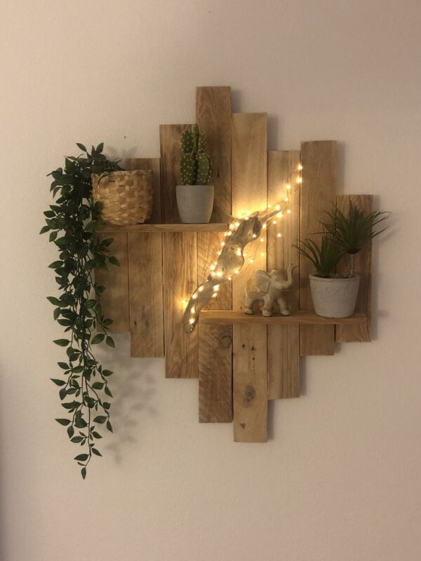 HANDCREAFTED WOOD BROWN PALLET SHELF